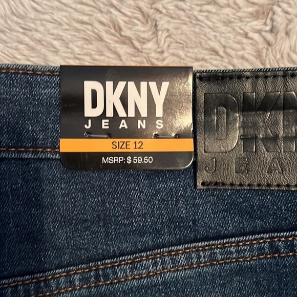 NWT DKNY Denim Skirt Size 12 - Picture 5 of 5